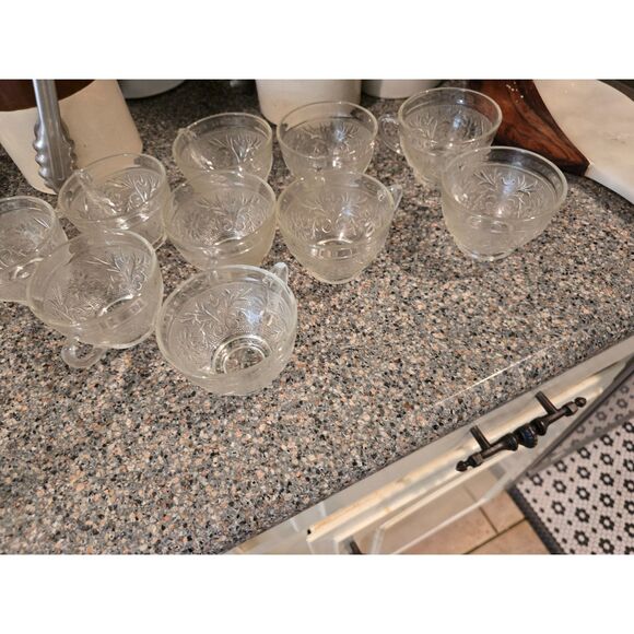 VTG Anchor Hocking Sandwich Glass Punch Bowl Set w 12 Punch Bowl Glasses Handled - Picture 2 of 5